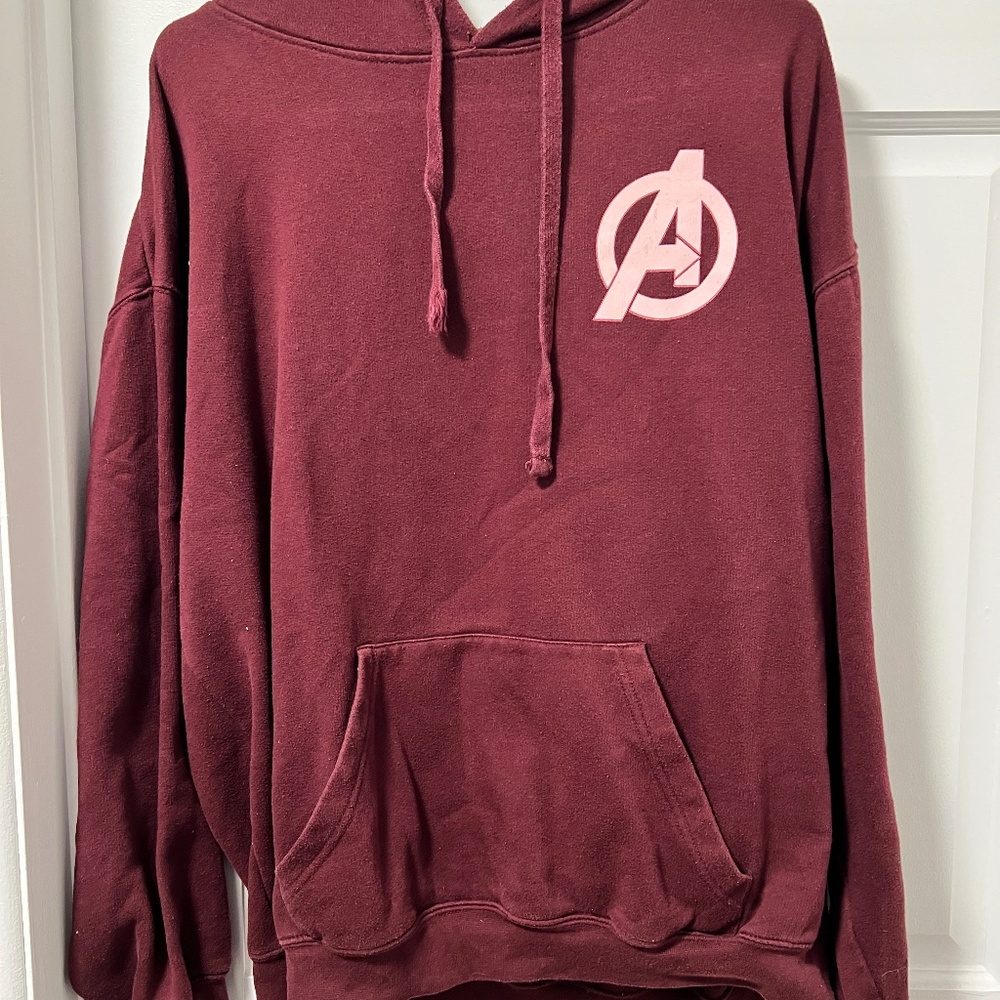 AVENGERS SWEATER